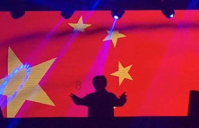 男人放不下你时，他“频繁”打扰你是有哪些目的?